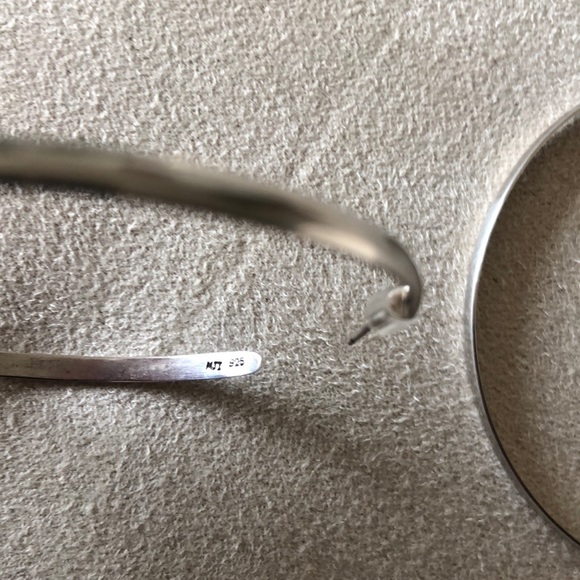 Sterling silver hoop earrings - Picture 2 of 2